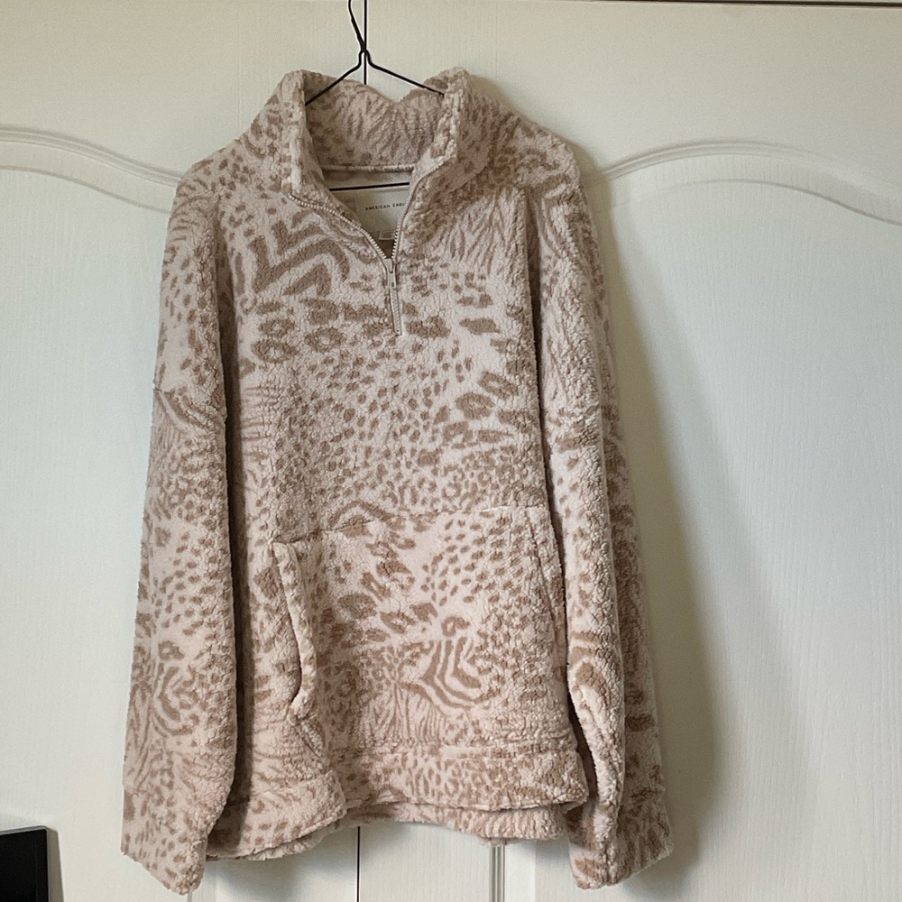 American Eagle Outfitters Cream Patterned Women's Turtleneck Sweater